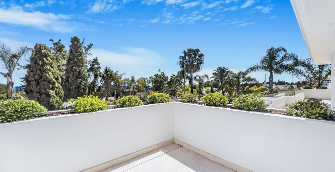 Villa for sale in Las Lomas del Marbella Club