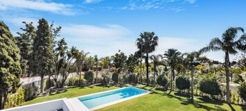 Villa for sale in Las Lomas del Marbella Club