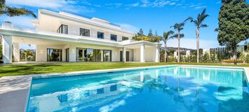 Villa en venta en Las Lomas del Marbella Club