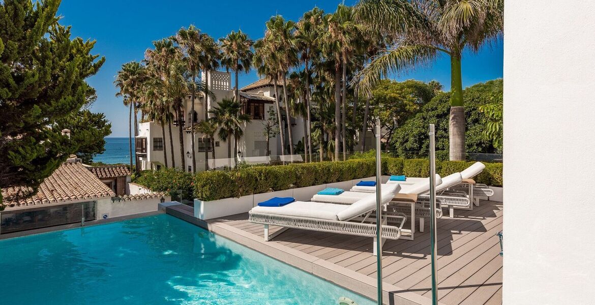 Villa contemporánea en Puente Romano con Smart Home