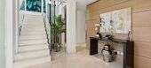 Villa contemporánea en Puente Romano con Smart Home