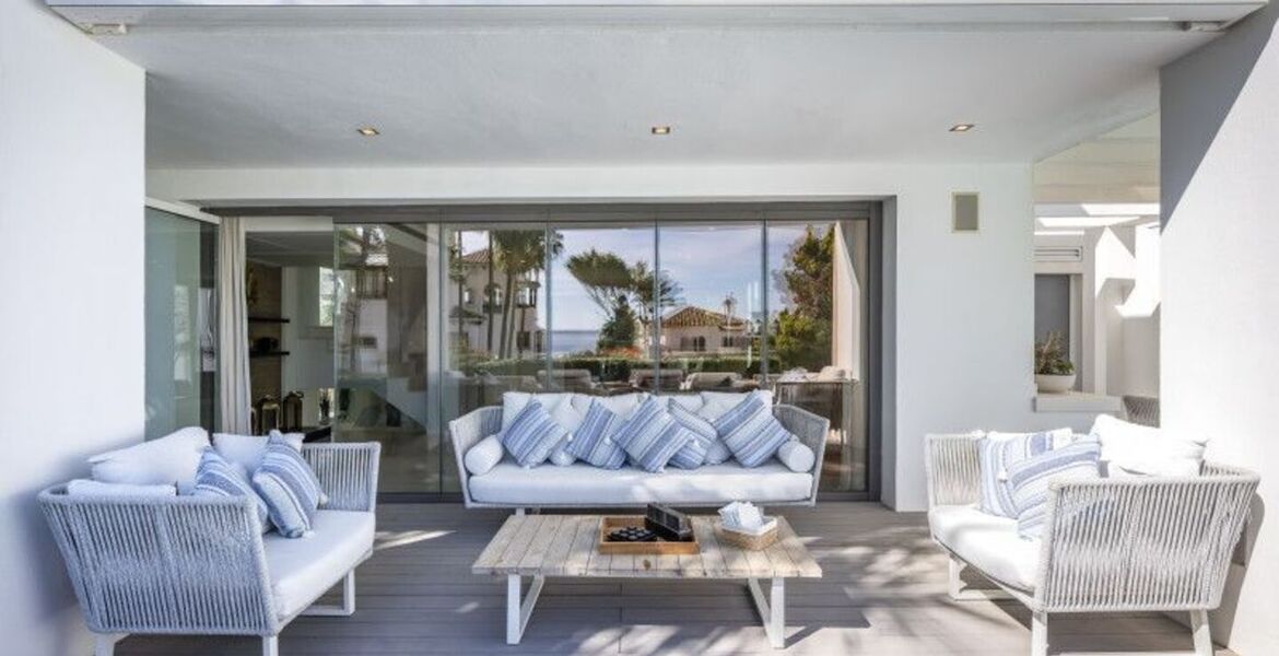 Villa contemporánea en Puente Romano con Smart Home