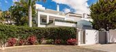 Villa contemporánea en Puente Romano con Smart Home