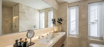 Villa contemporánea en Puente Romano con Smart Home