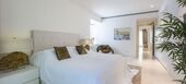 Villa contemporánea en Puente Romano con Smart Home