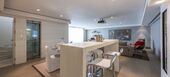 Villa contemporánea en Puente Romano con Smart Home