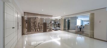 Villa contemporánea en Puente Romano con Smart Home
