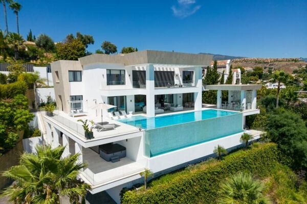 Brand New Luxury 7 Bedroom Villa for Sale in Benahavís