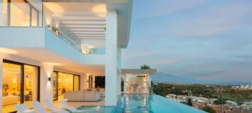 Villa de Lujo con 7 Dormitorios en Venta en Benahavís