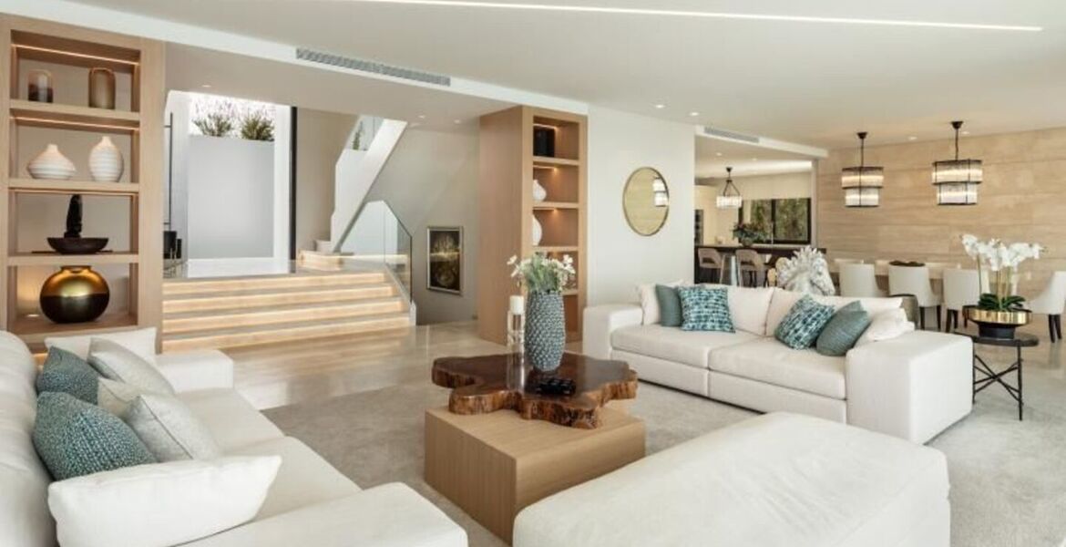 Villa de Lujo con 7 Dormitorios en Venta en Benahavís