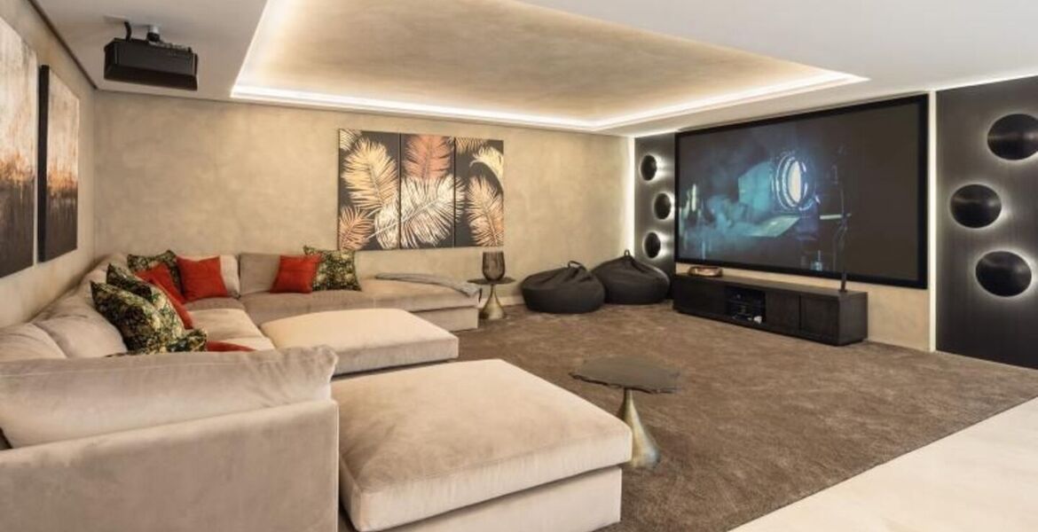 Villa de Lujo con 7 Dormitorios en Venta en Benahavís