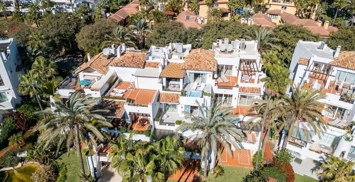 Luxury oceanfront duplex penthouse for sale