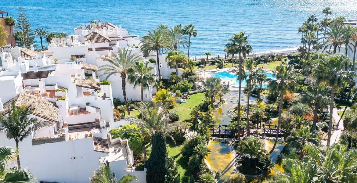Luxury oceanfront duplex penthouse for sale