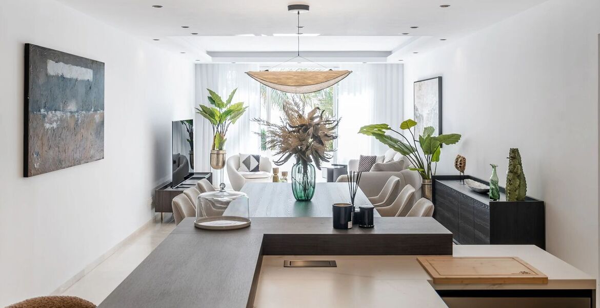 Luxury oceanfront duplex penthouse for sale