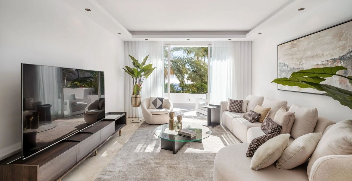 Luxury oceanfront duplex penthouse for sale