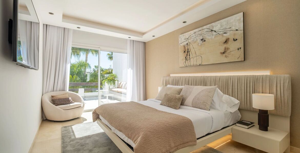 Luxury oceanfront duplex penthouse for sale