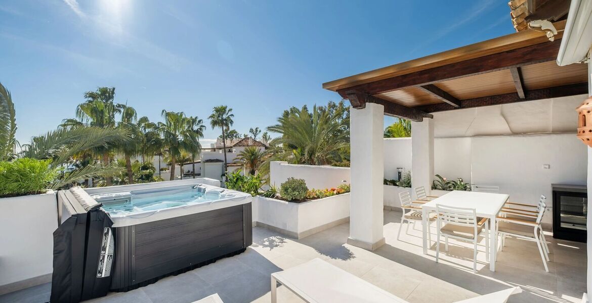 Luxury oceanfront duplex penthouse for sale