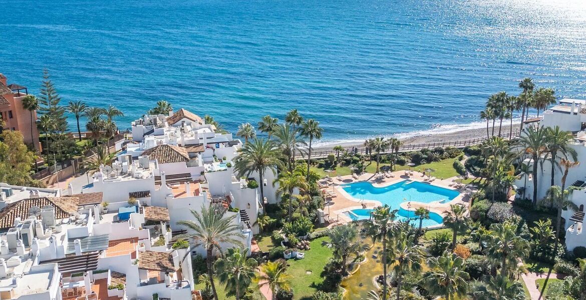 Luxury oceanfront duplex penthouse for sale