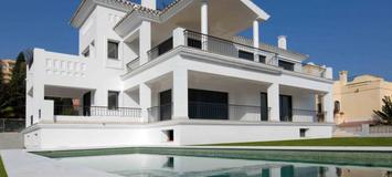 Villa de lujo a largo plazo en Puerto Banús