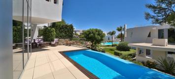 An outstanding villa for long-term rent