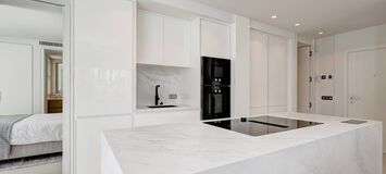 Квартира на продажу в Марина Пуэнте Романо