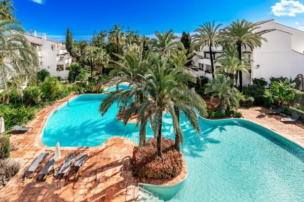 Penthouse for sale in Puente Romano